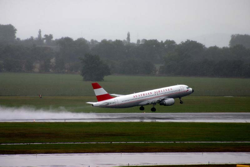 schwechat_sept2013_020