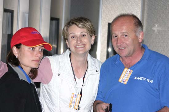 nld-2010_hangarparty_015