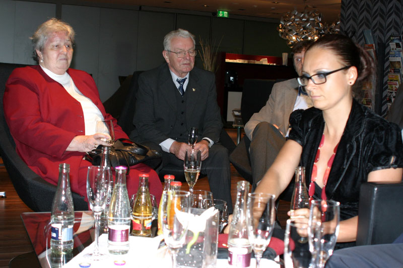 mrs-201205_41